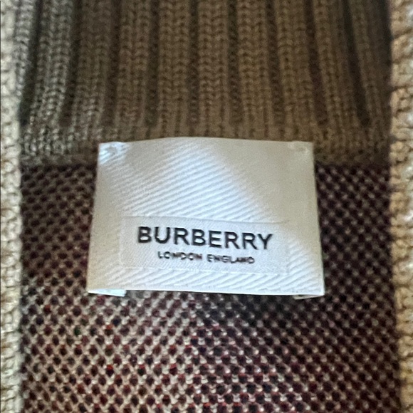 Burberry Beige Check Wool Cardigan - Picture 2 of 12